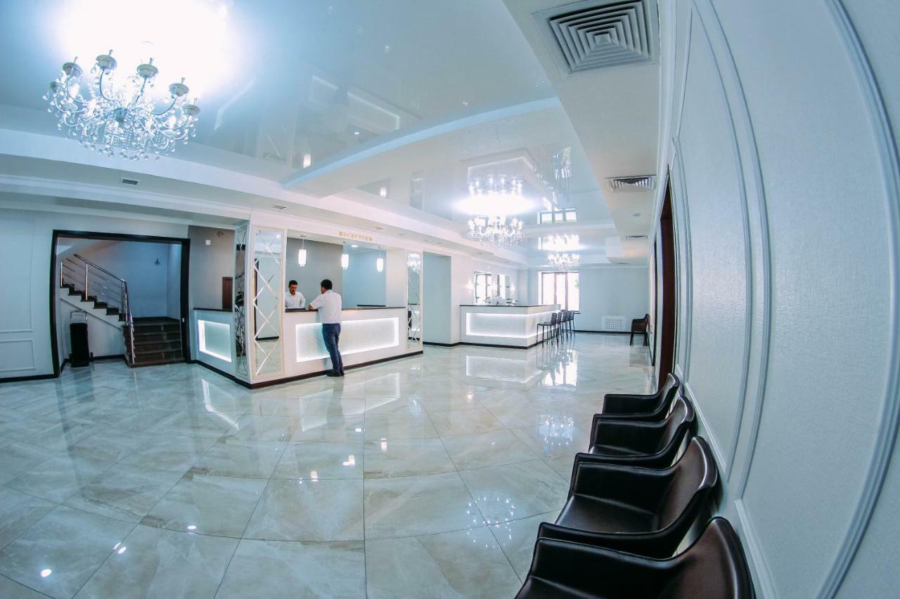 Osh Grand Hotel Chavo Exterior foto